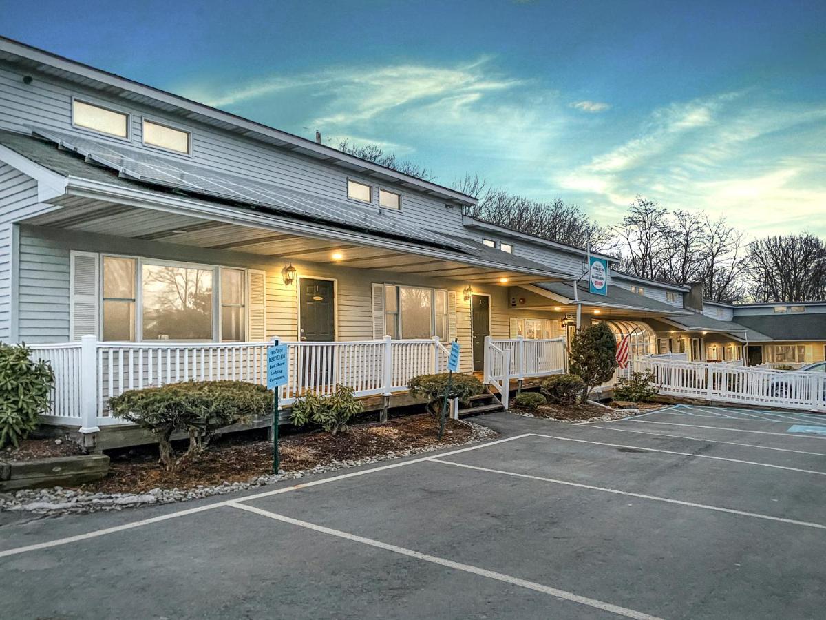 East Shore Lodging Hawley Esterno foto