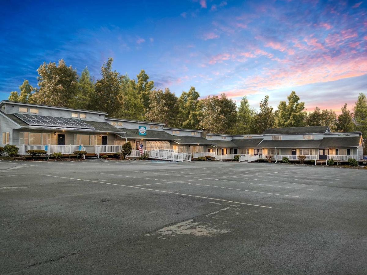 East Shore Lodging Hawley Esterno foto